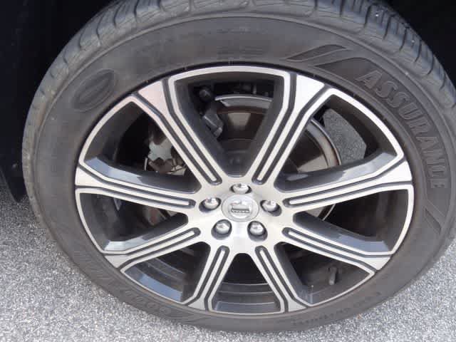 Used 2019 Volvo XC60 T6 Inscription w/ Protection Package AWD/4WD image 13