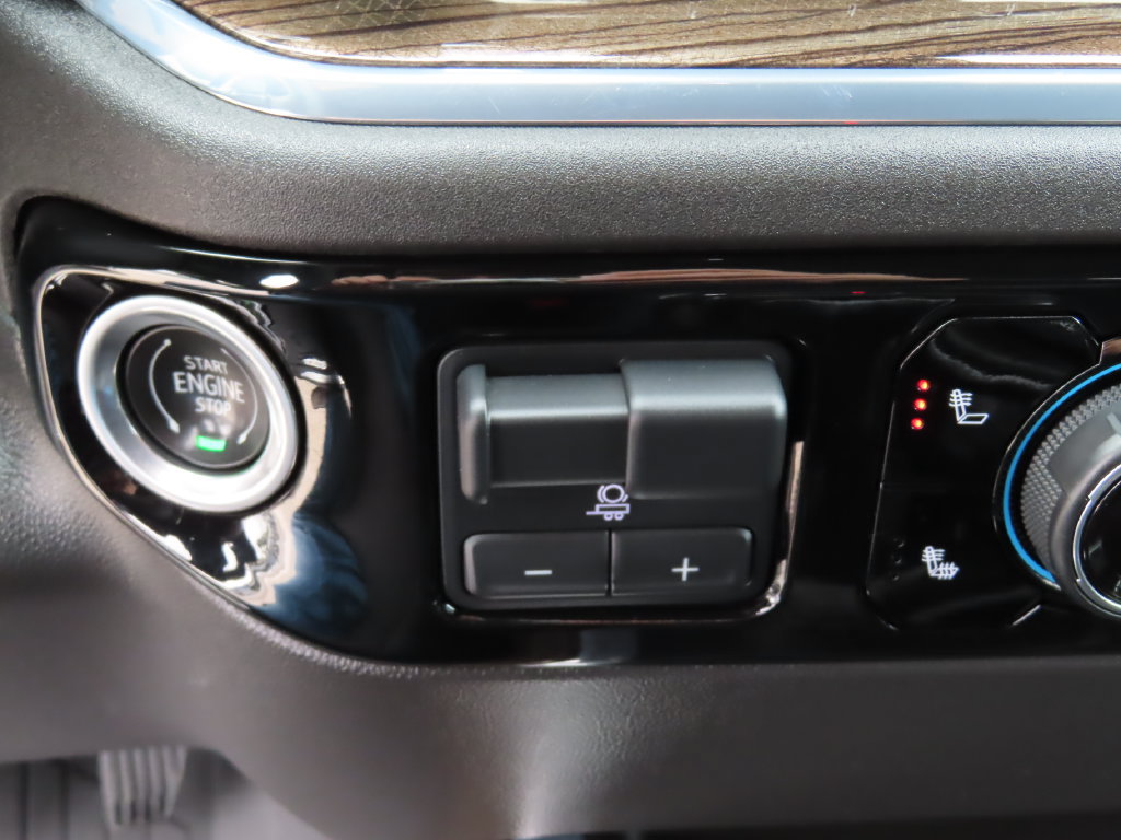 Certified 2024 Chevrolet Silverado 1500 LT Trail Boss w/ Convenience Package II AWD/4WD image 11