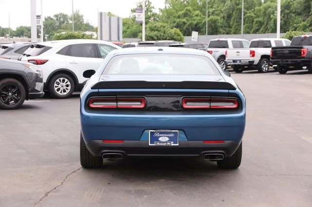 Used 2022 Dodge Challenger R/T w/ Blacktop Package RWD image 6