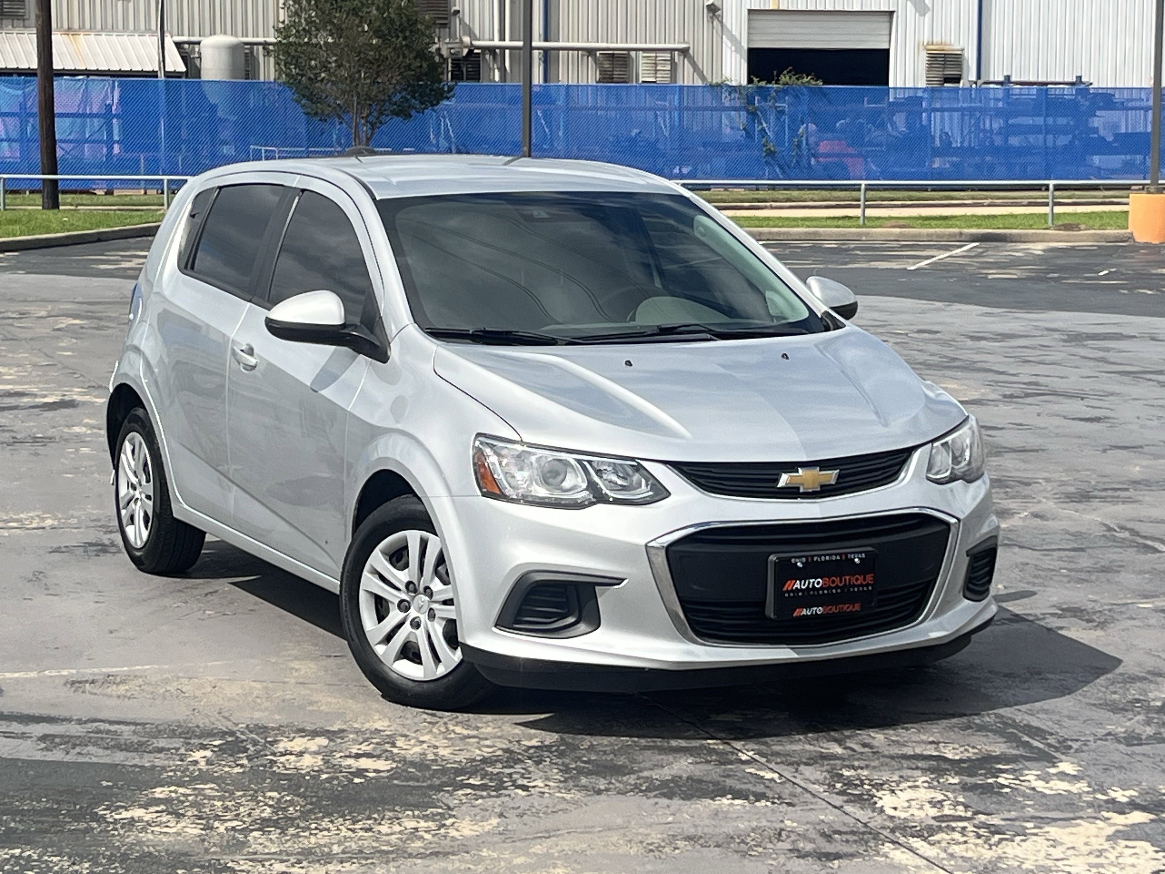 Used 2020 Chevrolet Sonic LT FWD image 3