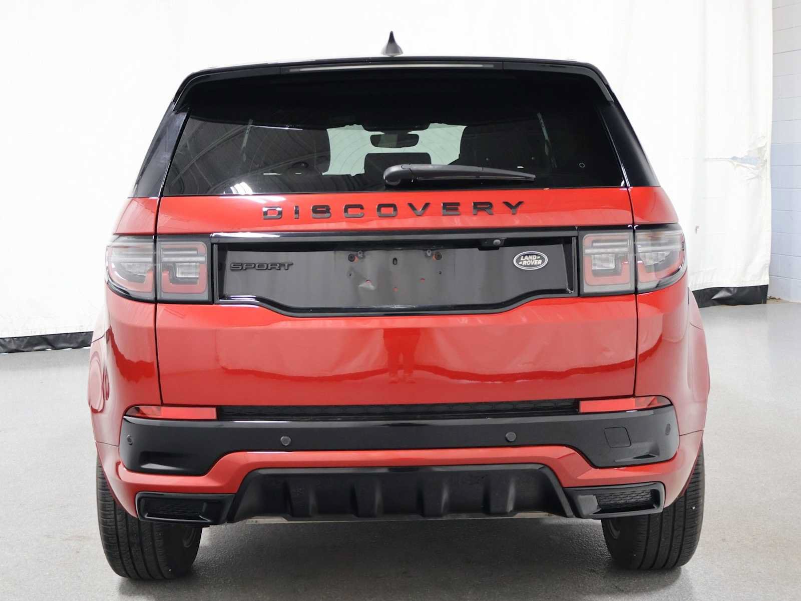 Used 2022 Land Rover Discovery Sport S R-Dynamic AWD/4WD image 7