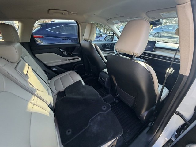 Used 2025 Lincoln Corsair FWD image 8