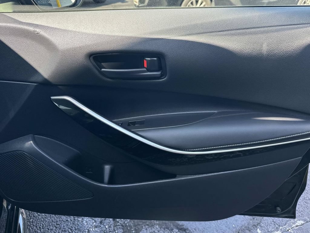 Used 2022 Toyota Corolla LE w/ Premium Interior Package FWD image 34