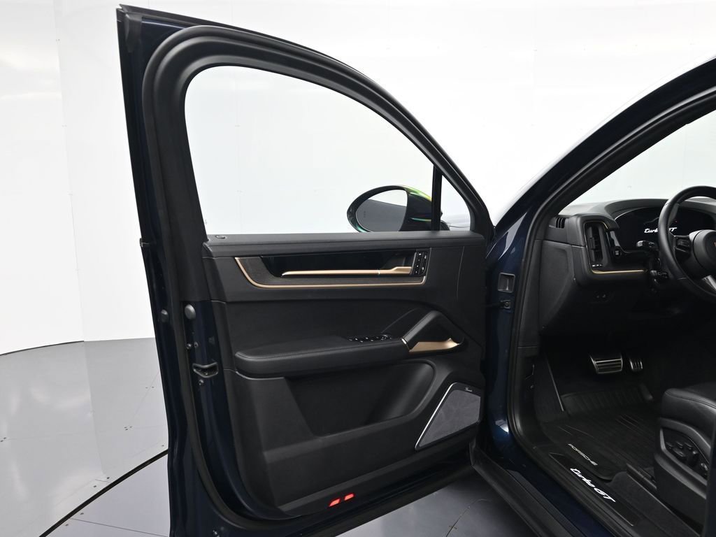 Certified 2024 Porsche Cayenne Turbo GT AWD/4WD image 16