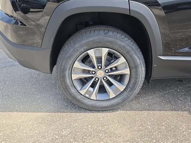 New 2026 Chevrolet Equinox LT w/ Safety and Technology Package FWD image 5