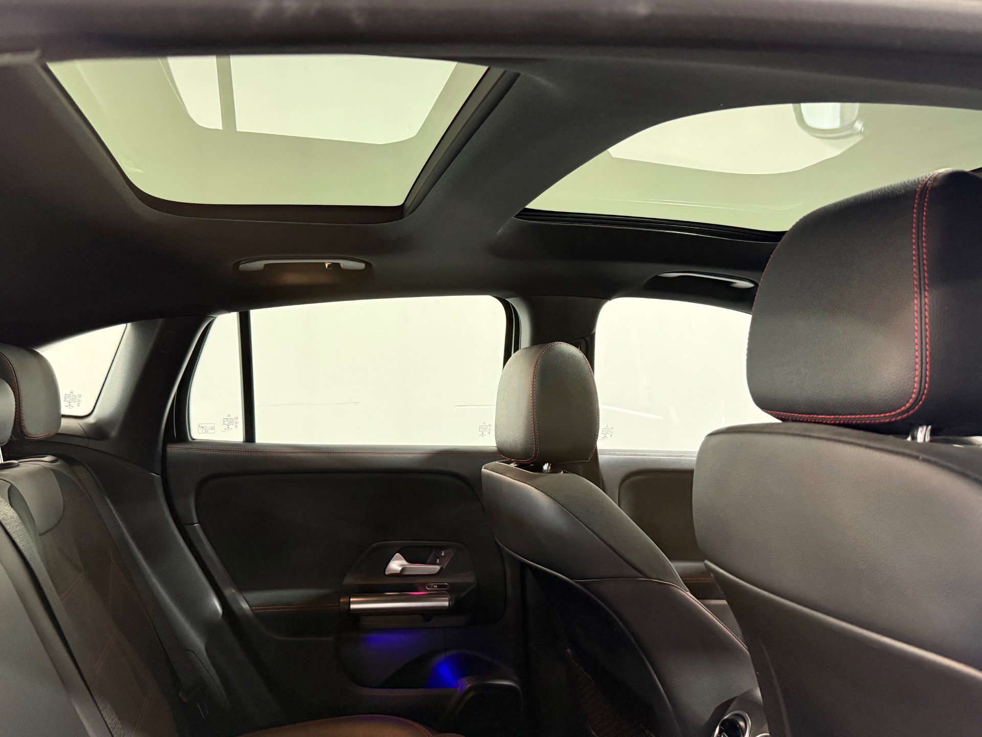 Used 2022 Mercedes-Benz GLA 35 AMG 4MATIC w/ Premium Package Lite image 52