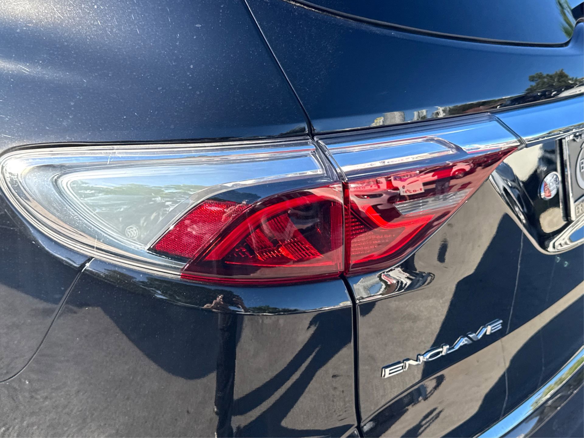 Certified 2024 Buick Enclave Essence image 18