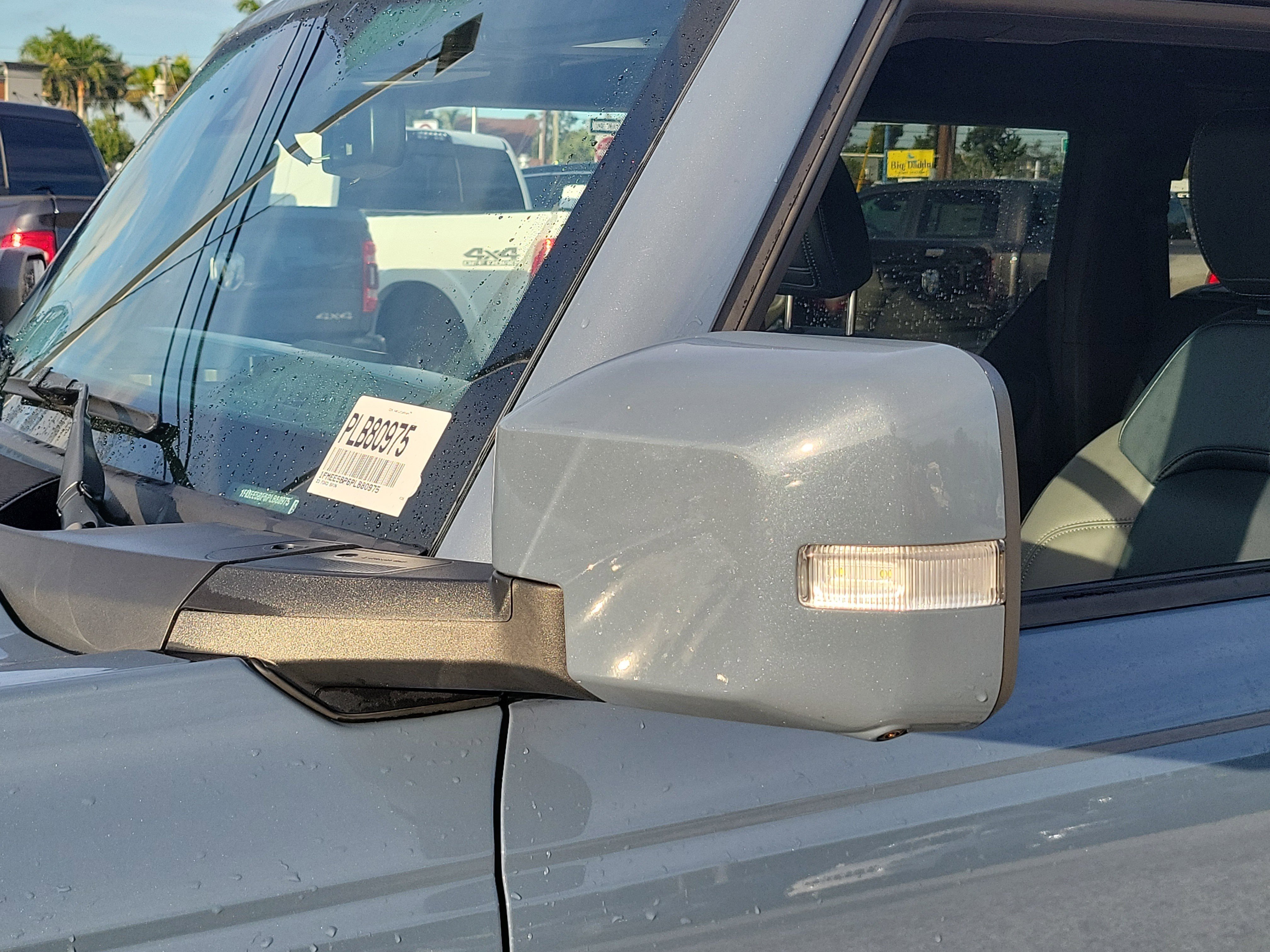 Used 2023 Ford Bronco Outer Banks image 11