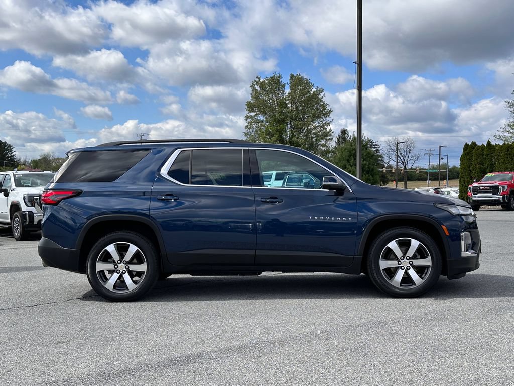 Used 2023 Chevrolet Traverse LT w/ LT Premium Package AWD/4WD video 2