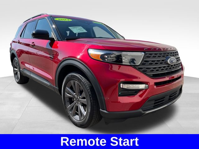 Used 2023 Ford Explorer XLT w/ Equipment Group 202A AWD/4WD image 7