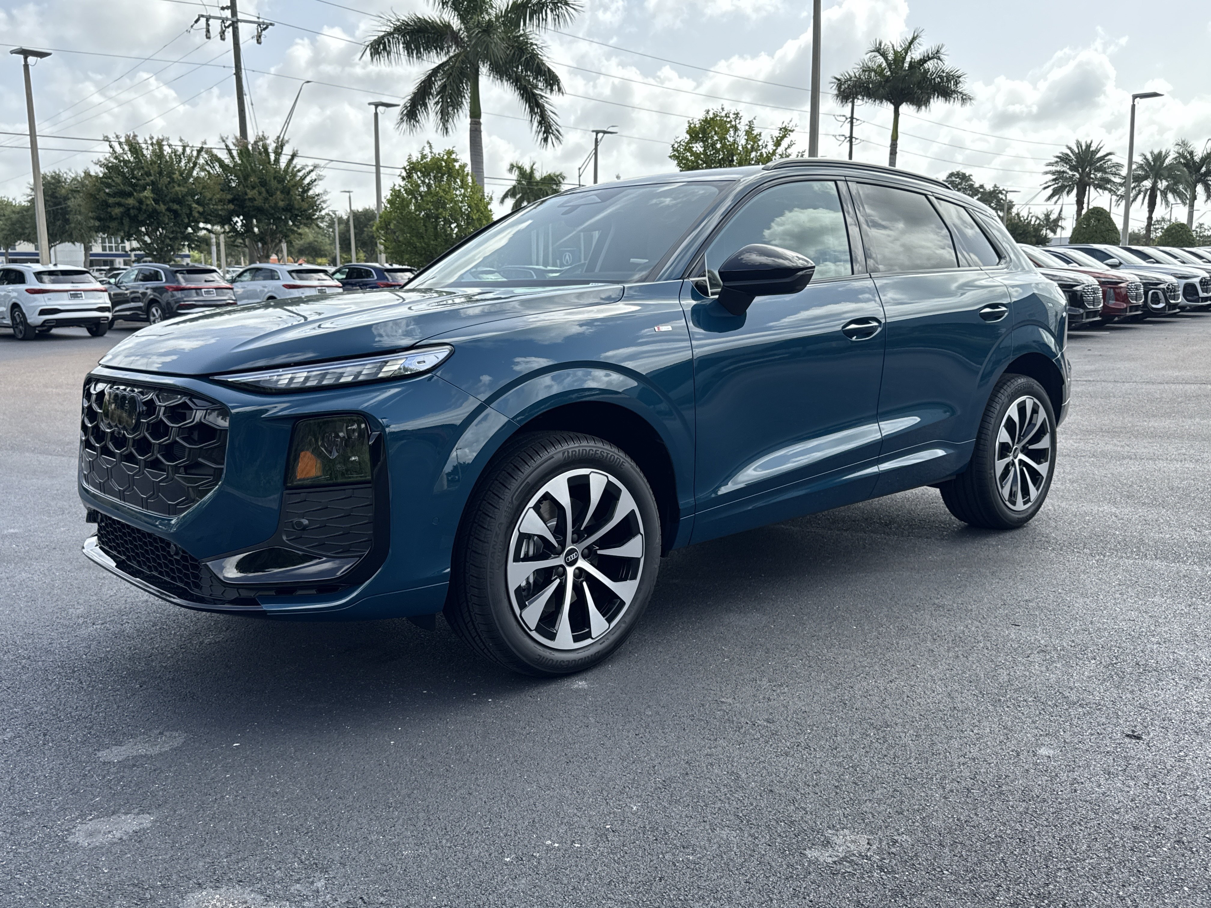 New 2026 Audi Q3 quattro 2.0T AWD/4WD image 6