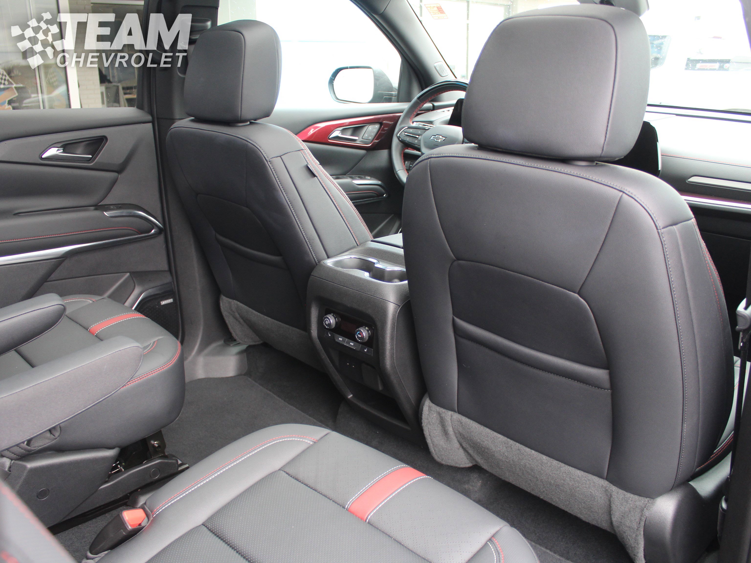 Certified 2024 Chevrolet Traverse RS image 24
