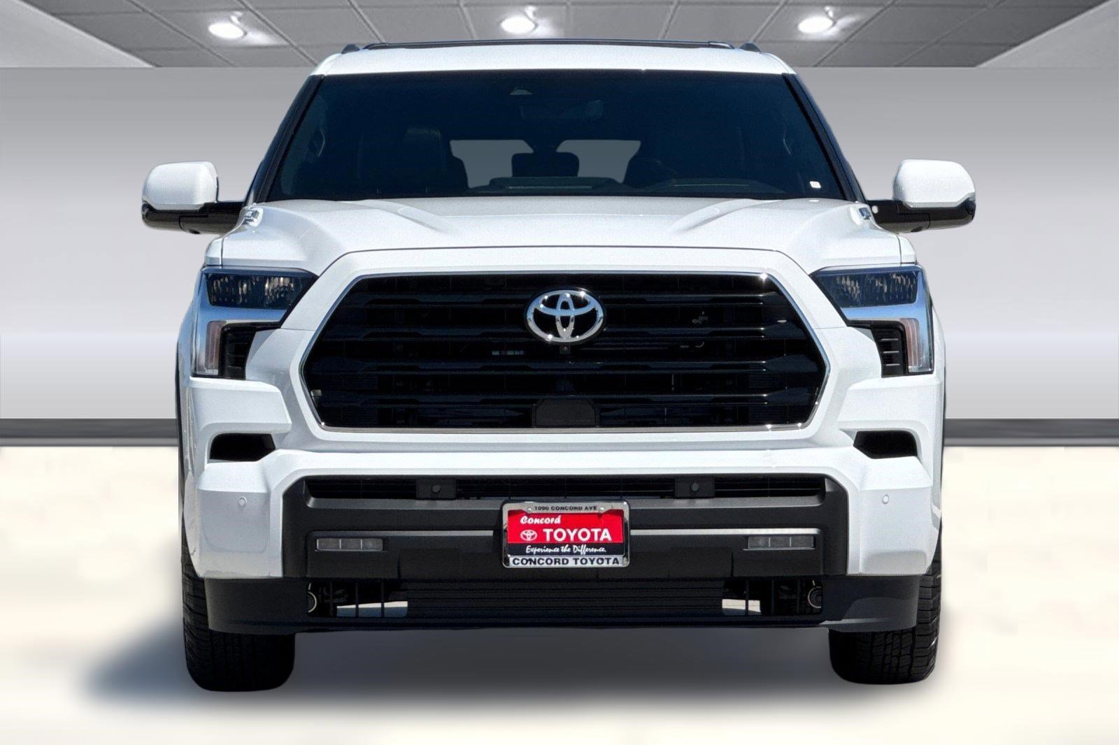 New 2026 Toyota Sequoia SR5 AWD/4WD image 6