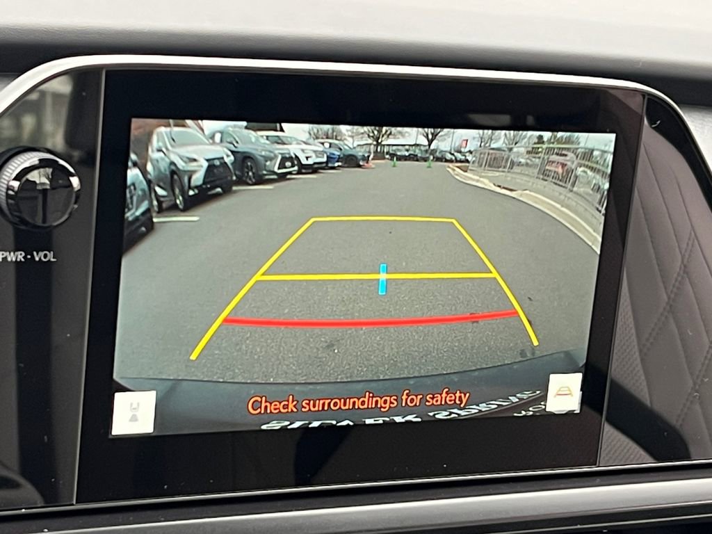 New 2025 Lexus UX 300h AWD image 18