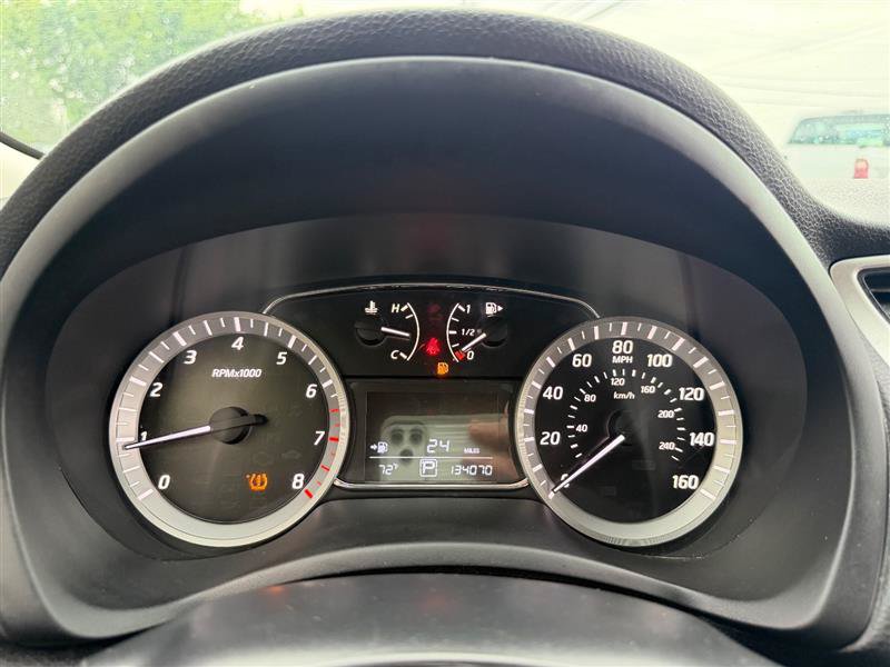 Used 2015 Nissan Sentra SV FWD image 25