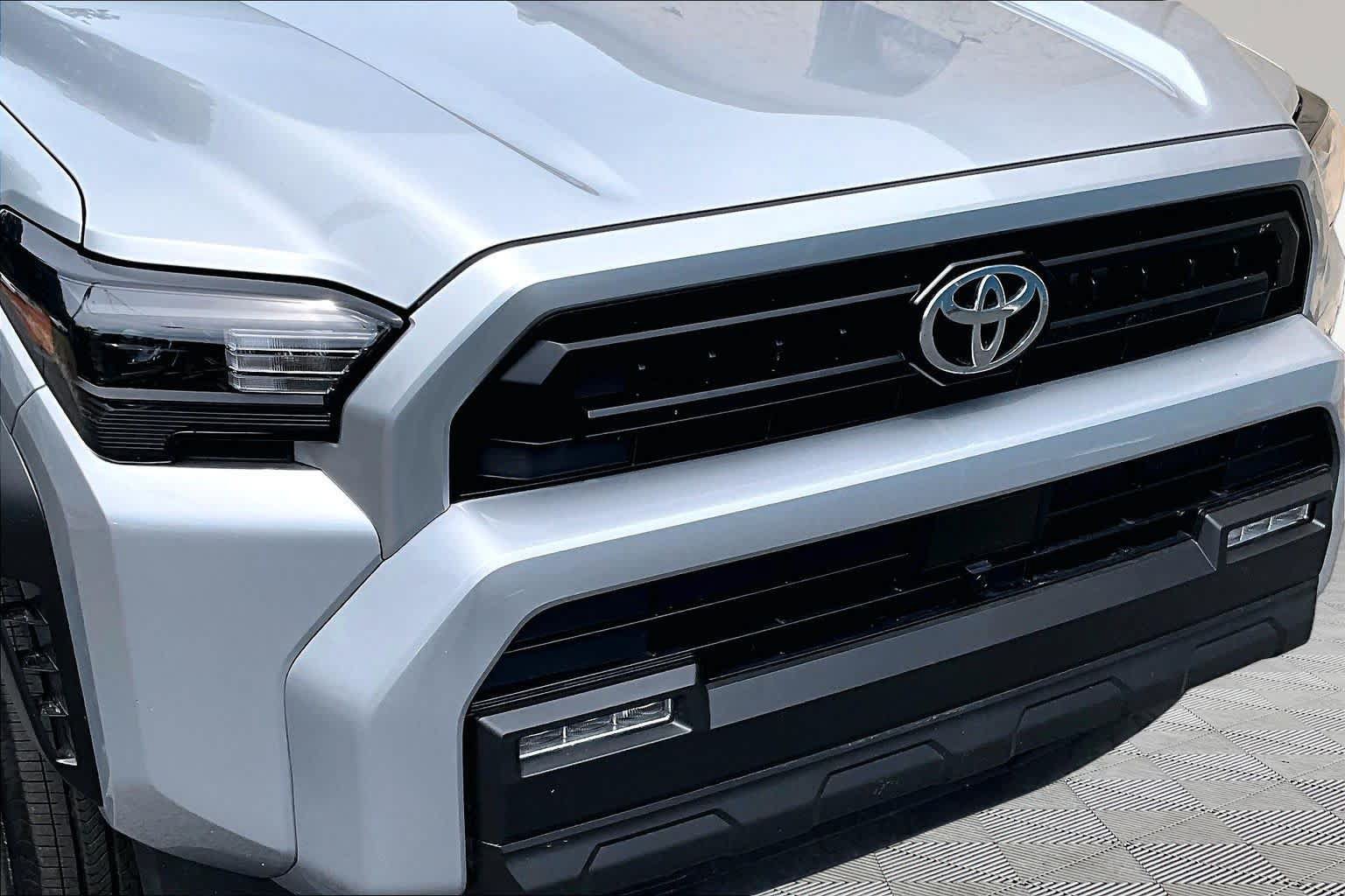 Certified 2026 Toyota 4Runner SR5 RWD image 30
