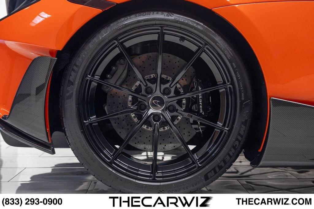 Used 2019 McLaren 600LT RWD image 38