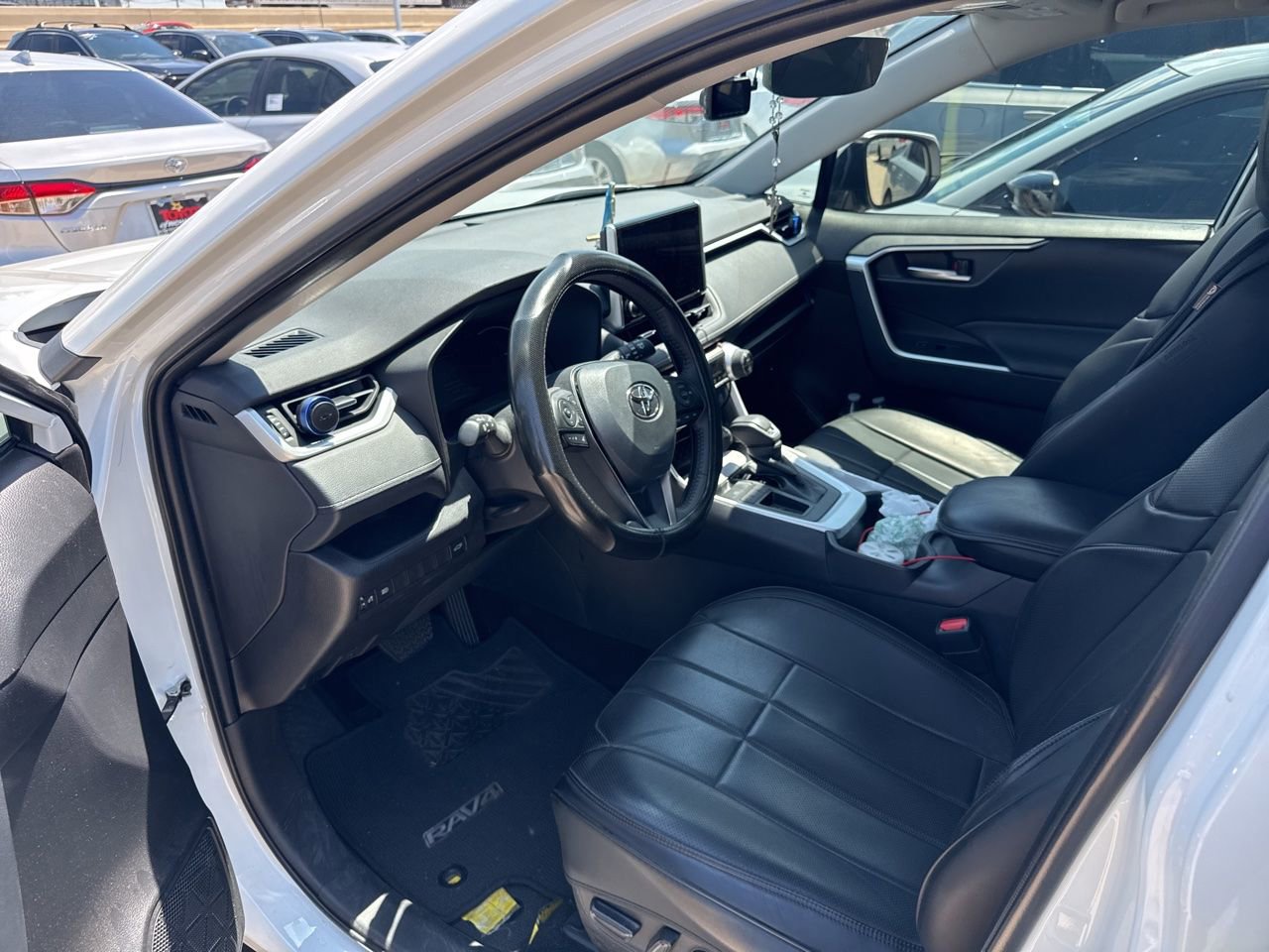 Used 2025 Toyota RAV4 XLE Premium FWD image 2