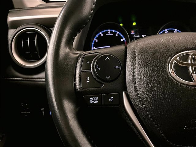 Used 2018 Toyota RAV4 XLE AWD/4WD image 17