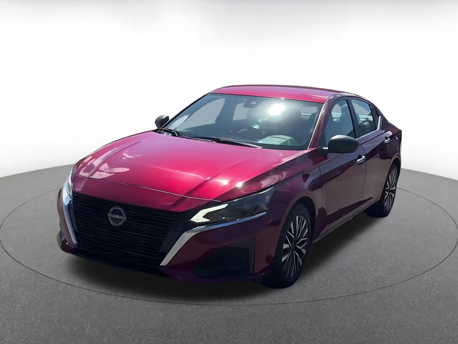 Used 2025 Nissan Altima 2.5 SV FWD image 4