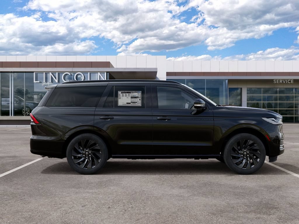New 2027 Lincoln Navigator Reserve w/ Jet Appearance Package AWD/4WD image 5