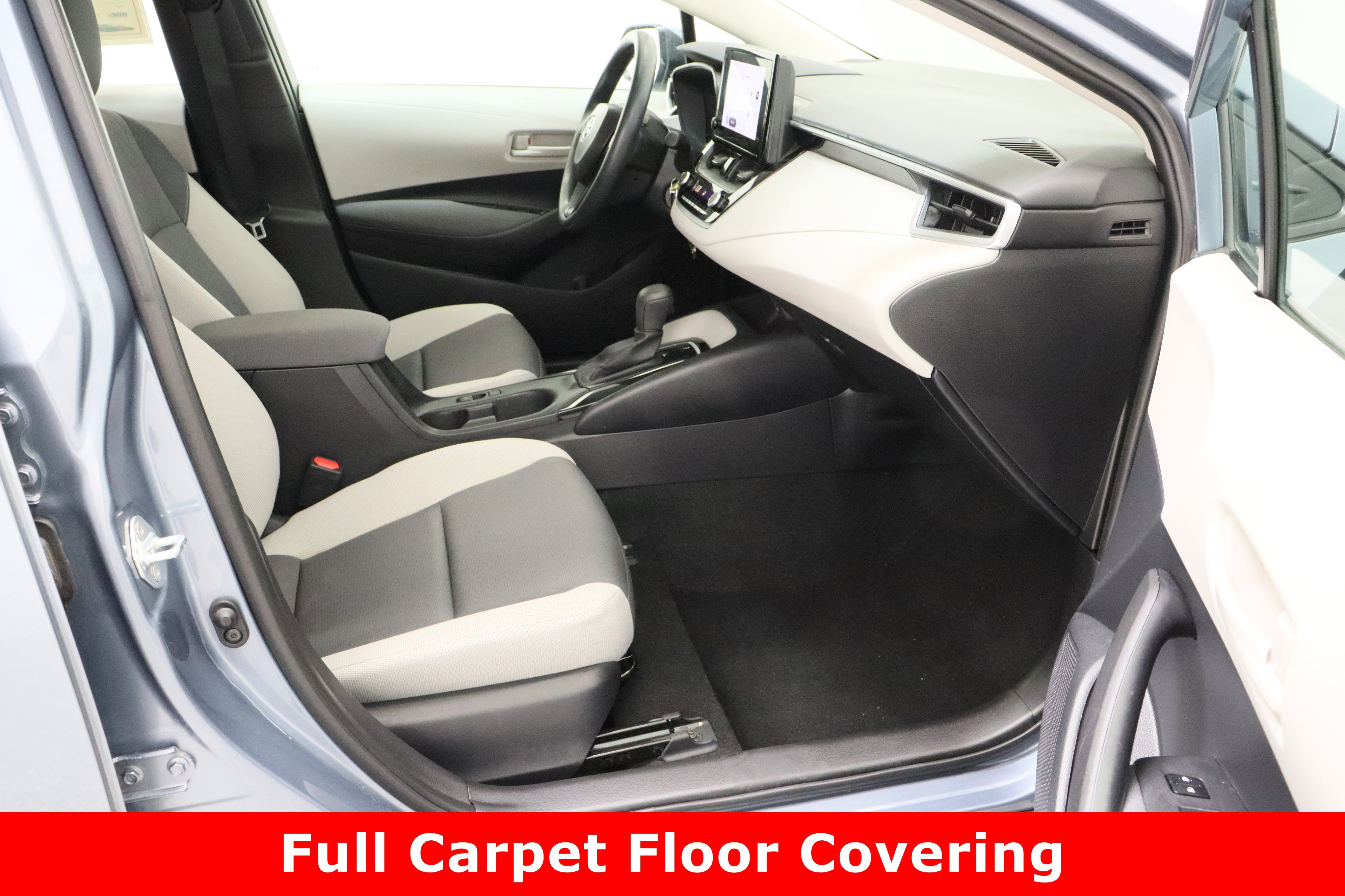 Used 2024 Toyota Corolla LE image 33