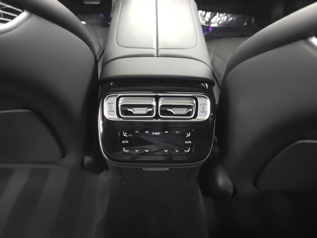 Used 2025 Mercedes-Benz S 580 4MATIC Sedan image 29