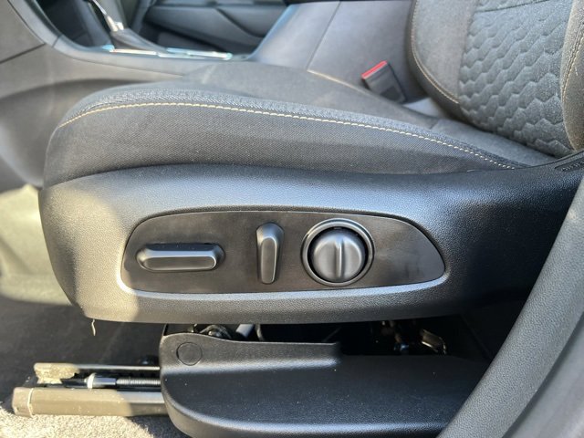 Used 2020 Chevrolet Equinox LT image 12