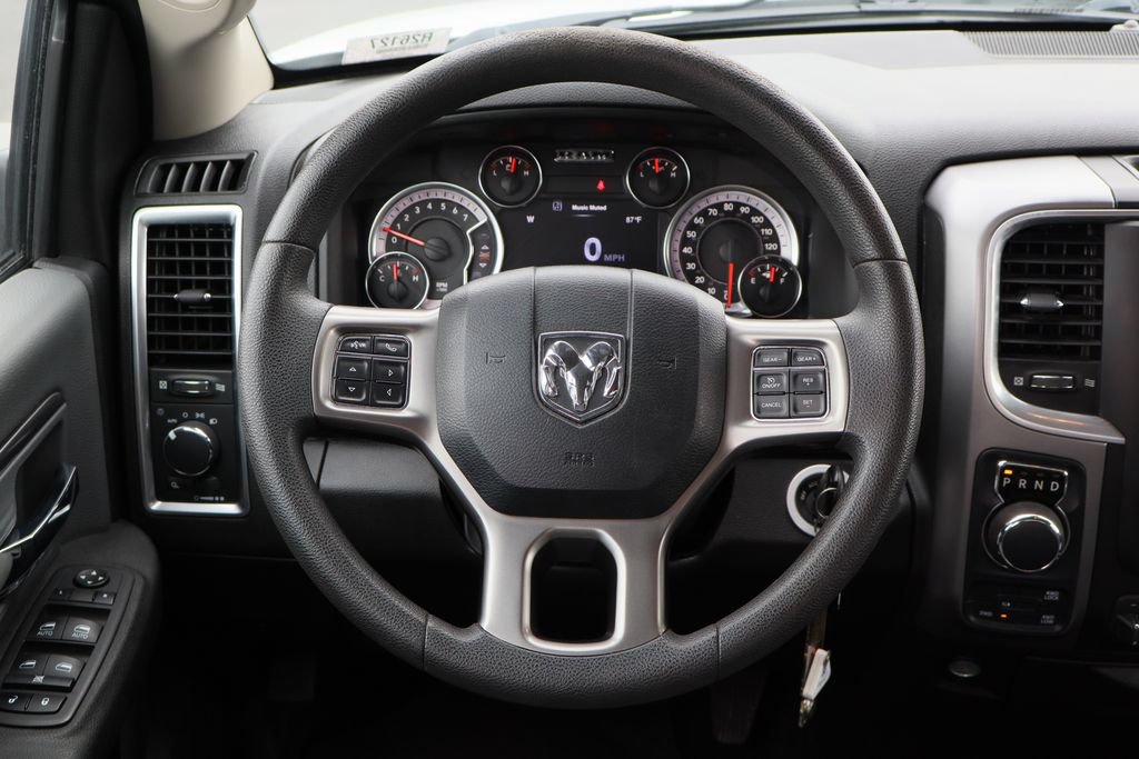 Used 2022 RAM 1500 Classic SLT w/ Electronics Group AWD/4WD image 14