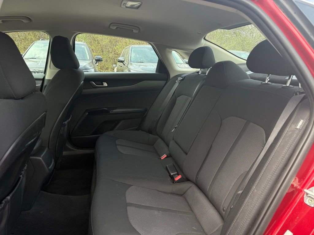 Used 2022 Kia K5 LXS image 12