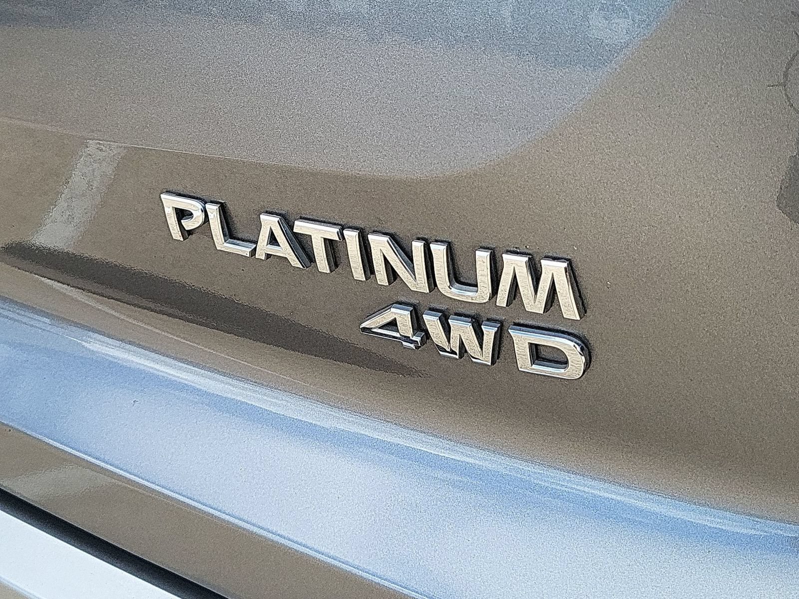 Used 2023 Nissan Pathfinder Platinum AWD/4WD image 32