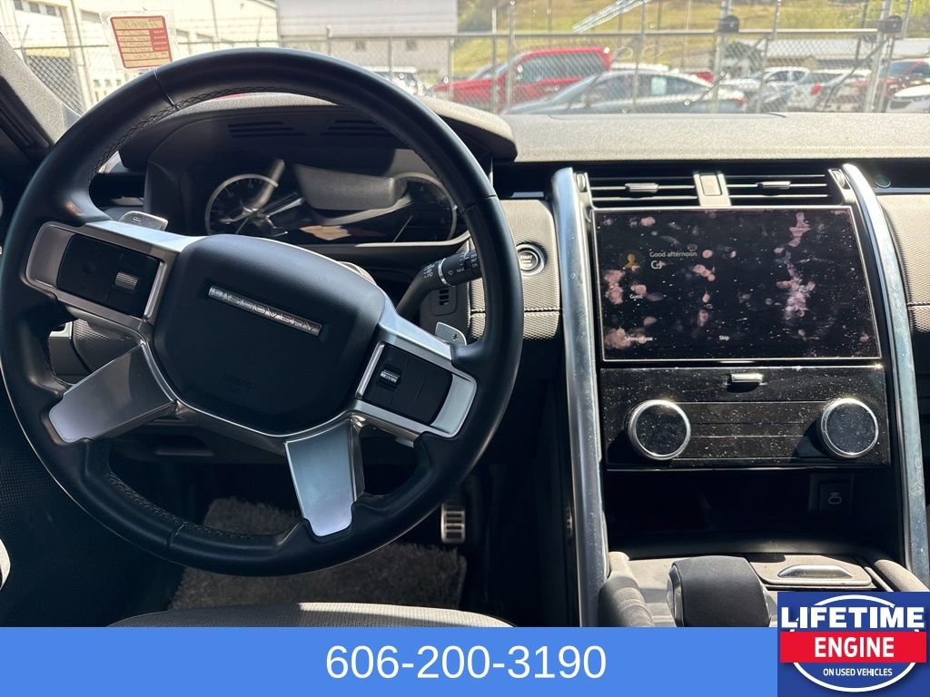 Used 2023 Land Rover Discovery S R-Dynamic image 13