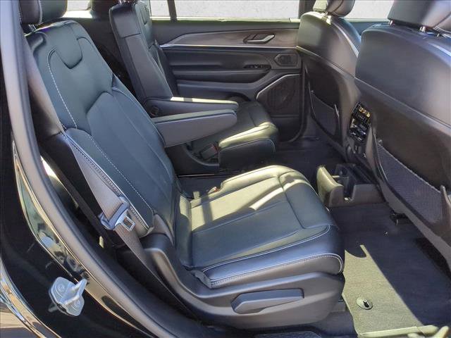 Used 2024 Jeep Grand Cherokee L Overland w/ Advanced Protech Group III image 22