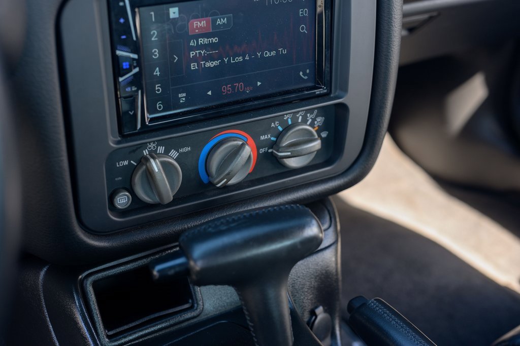 Used 2001 Pontiac Firebird Trans Am image 12