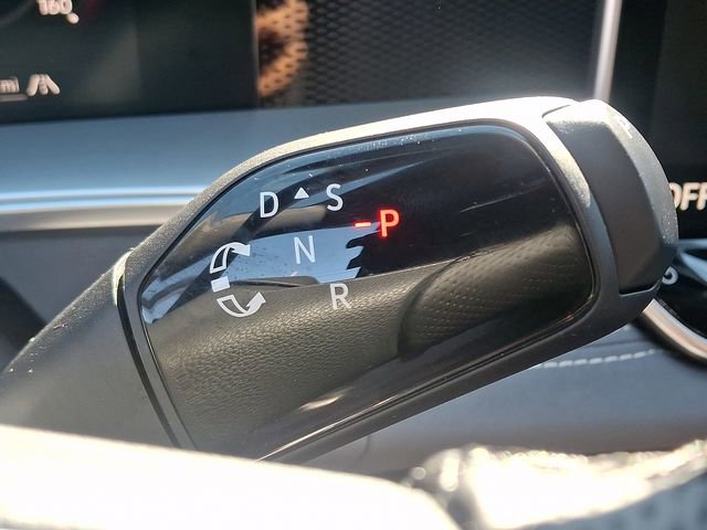 Certified 2025 Volkswagen Tiguan SE R-Line image 16