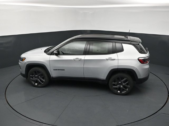 New 2026 Jeep Compass Limited AWD/4WD image 15