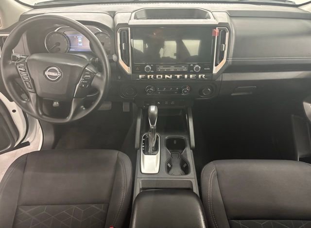 Used 2025 Nissan Frontier SV image 20
