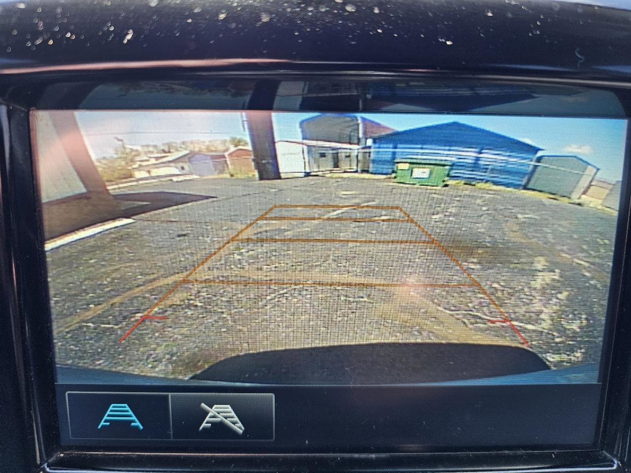 Used 2019 Chevrolet Traverse LS FWD image 17