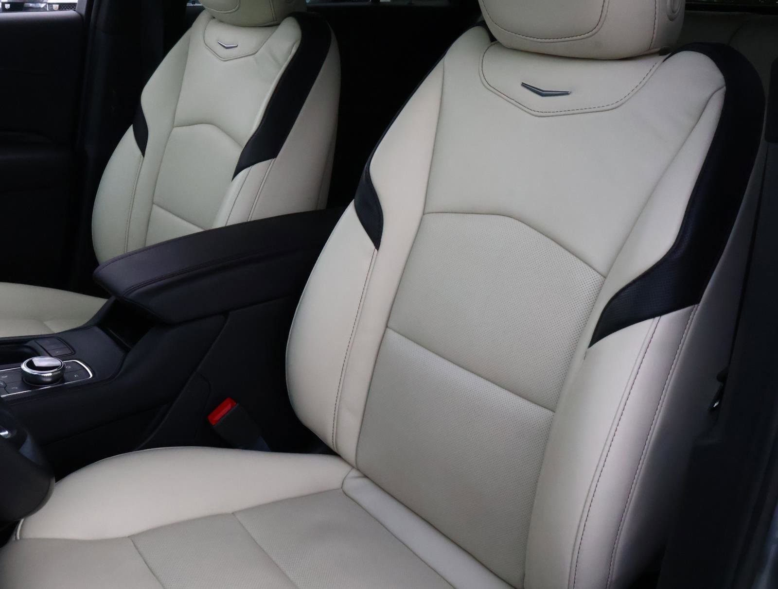 Used 2023 Cadillac XT4 Sport FWD image 19