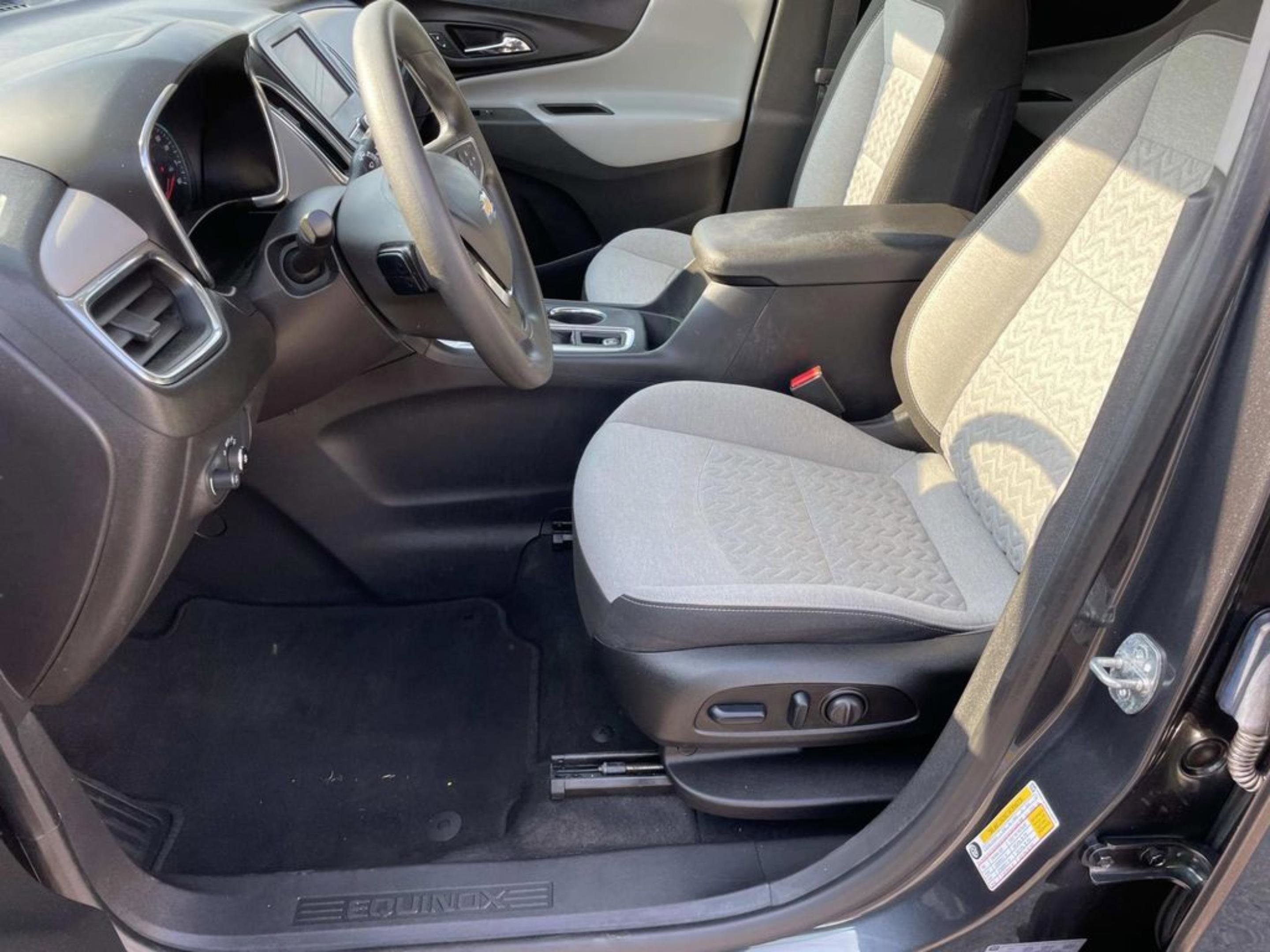 Used 2023 Chevrolet Equinox LT image 14