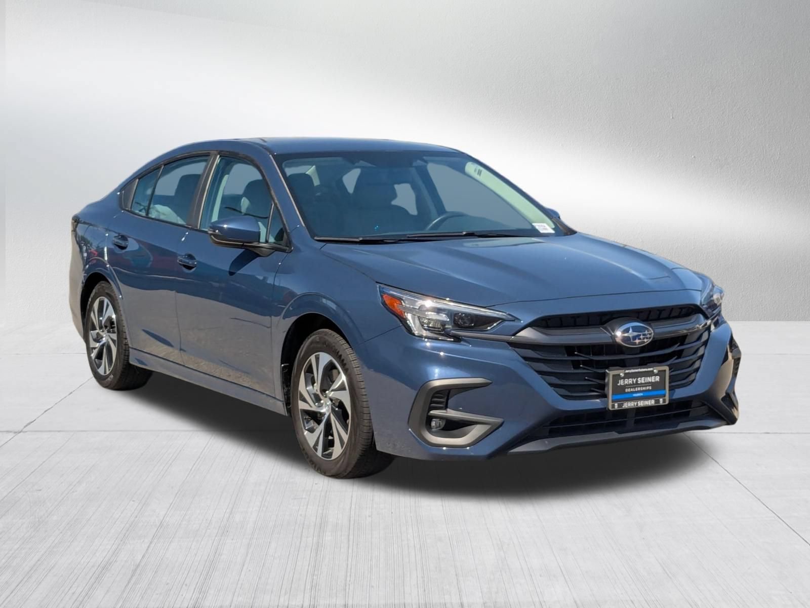 Used 2025 Subaru Legacy Premium AWD/4WD image 7