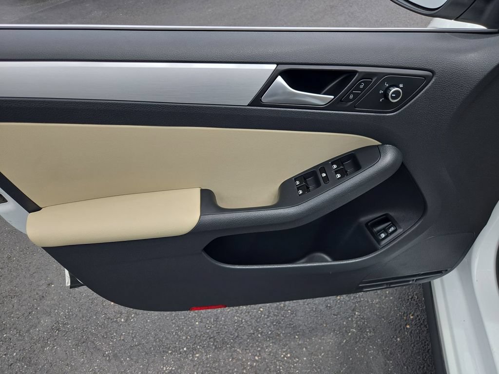 Used 2014 Volkswagen Jetta Hybrid Sedan FWD image 23