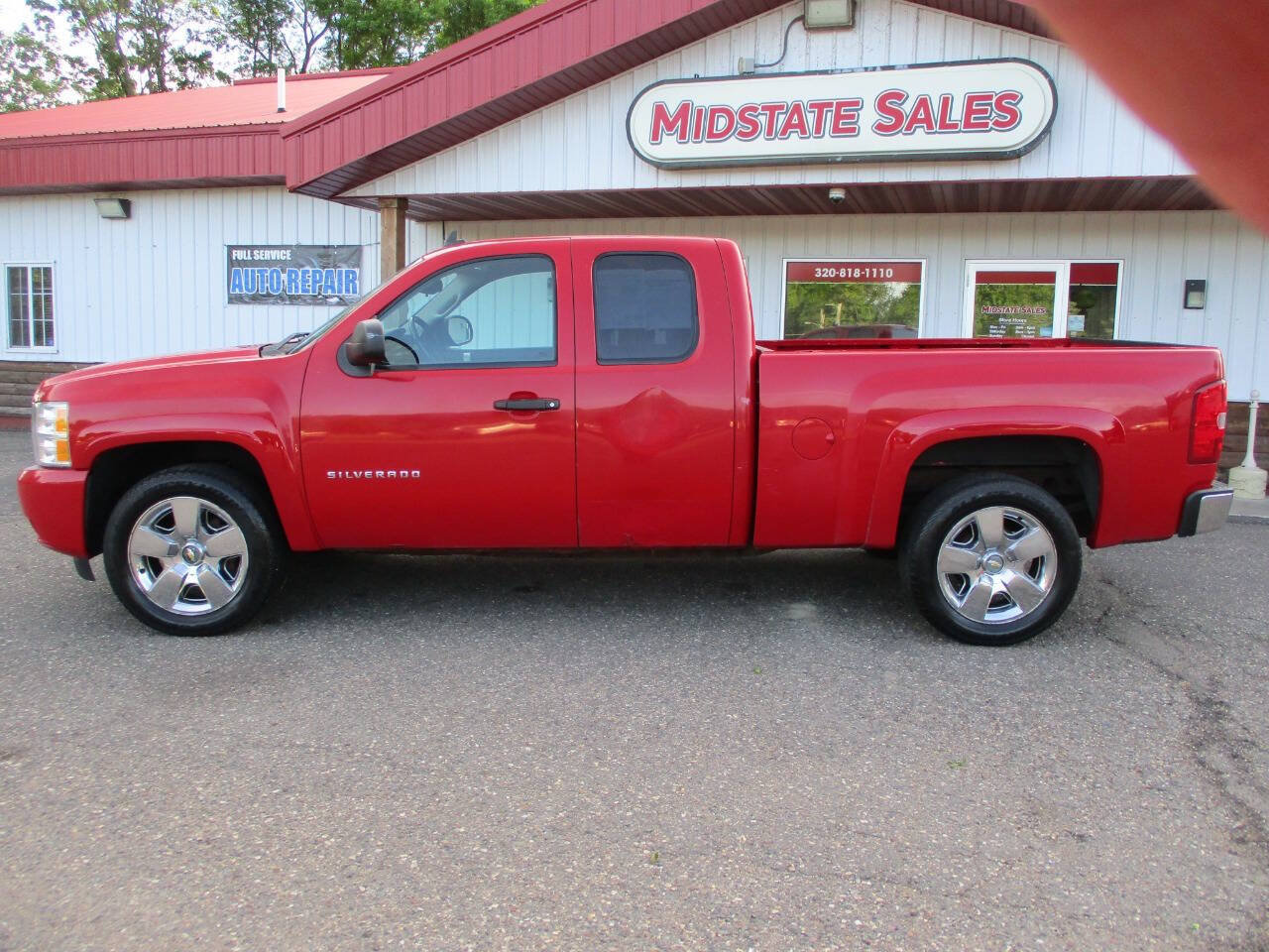Used 2011 Chevrolet Silverado 1500 LT w/ All-Star Edition AWD/4WD image 4