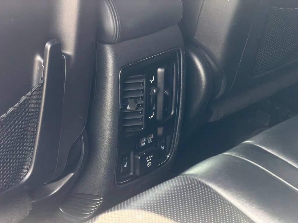Used 2016 Jeep Grand Cherokee High Altitude AWD/4WD image 30