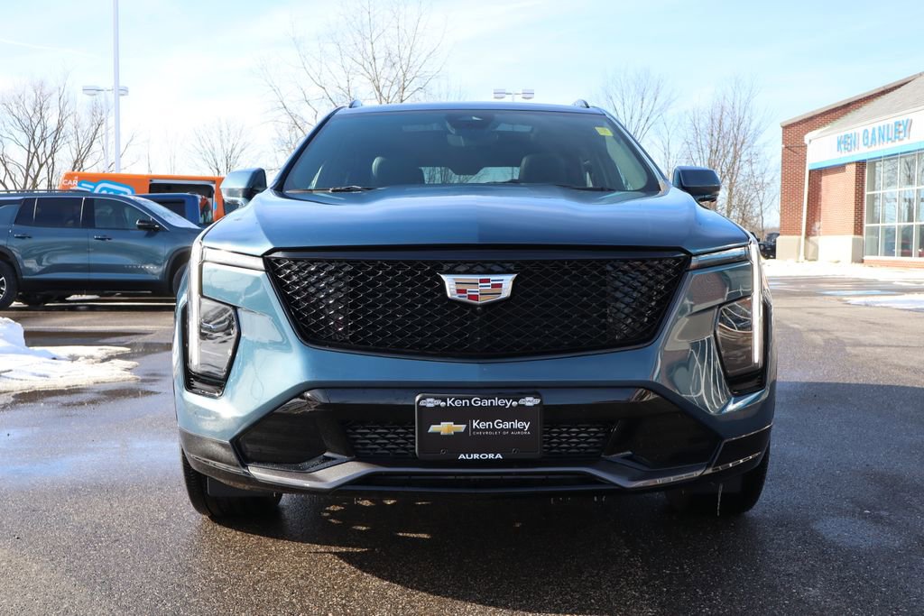 Used 2024 Cadillac XT4 Sport image 5