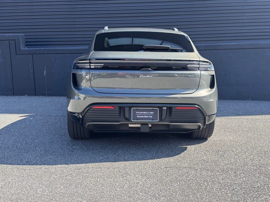 Certified 2024 Porsche Macan Turbo Electric image 9