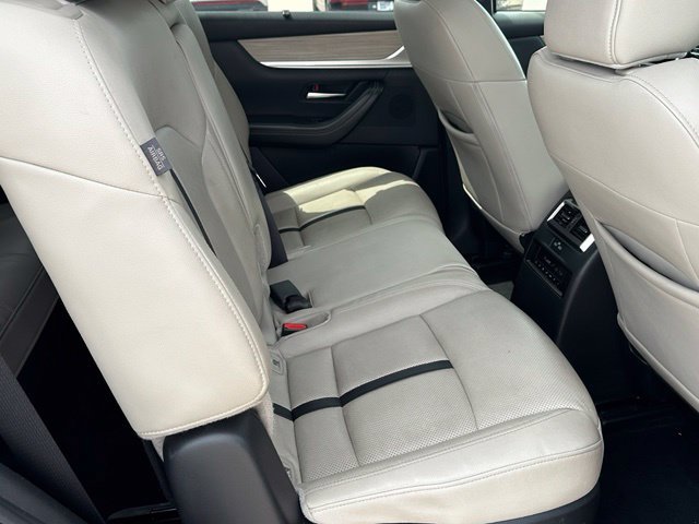 Used 2024 MAZDA CX-90 3.3 Turbo w/ Preferred Plus AWD/4WD image 13