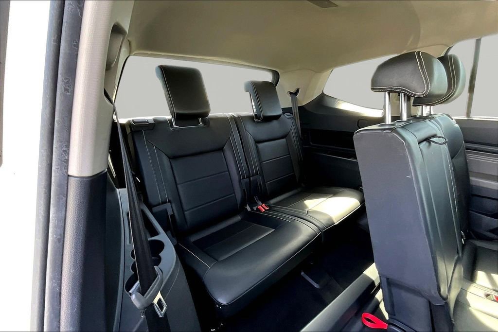 Used 2022 Volkswagen Atlas SE FWD image 26