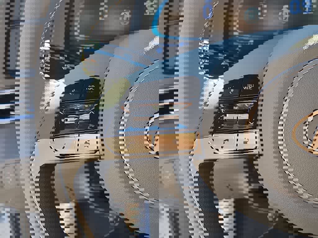 New 2026 Hyundai Elantra SEL Sport Premium image 24