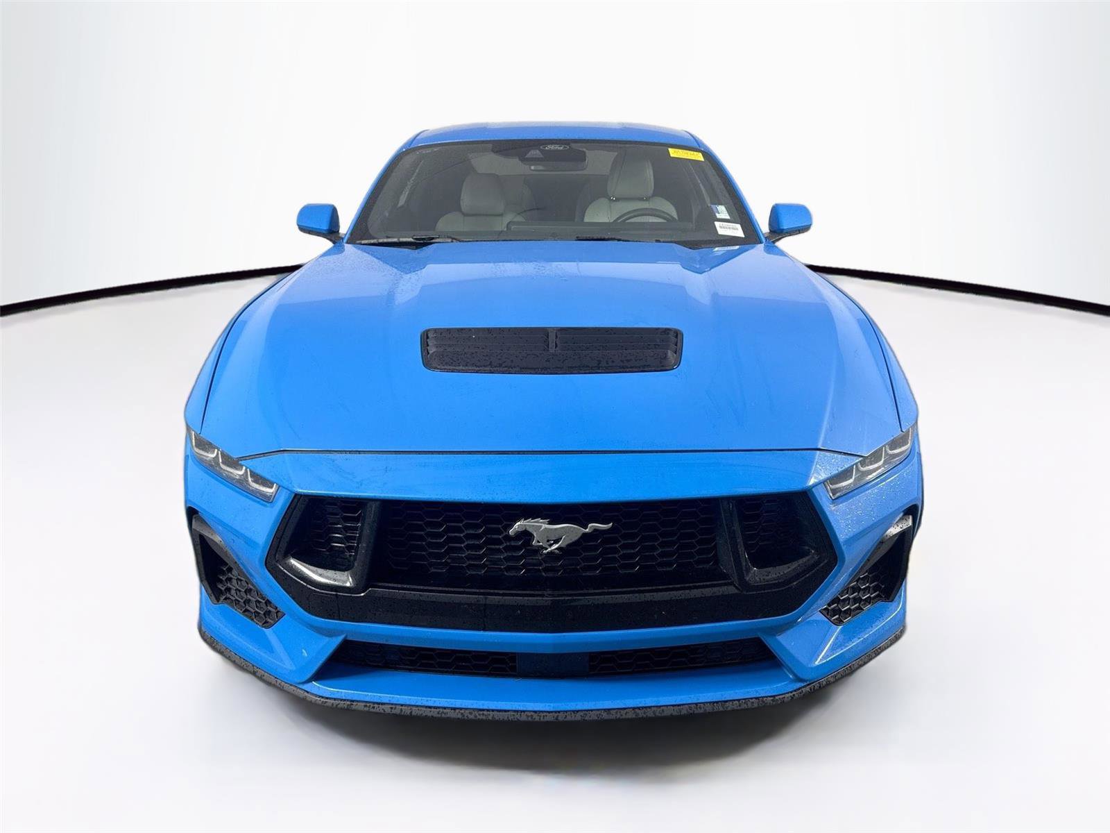 Used 2024 Ford Mustang GT Premium image 3